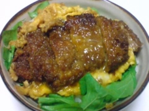 きゅうりのキューちゃん混ぜご飯のカツ丼